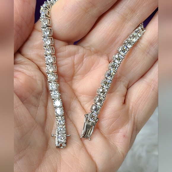 Moissanite Tennis Bracelet 10.75 ctw. Certified - Picture 6 of 15
